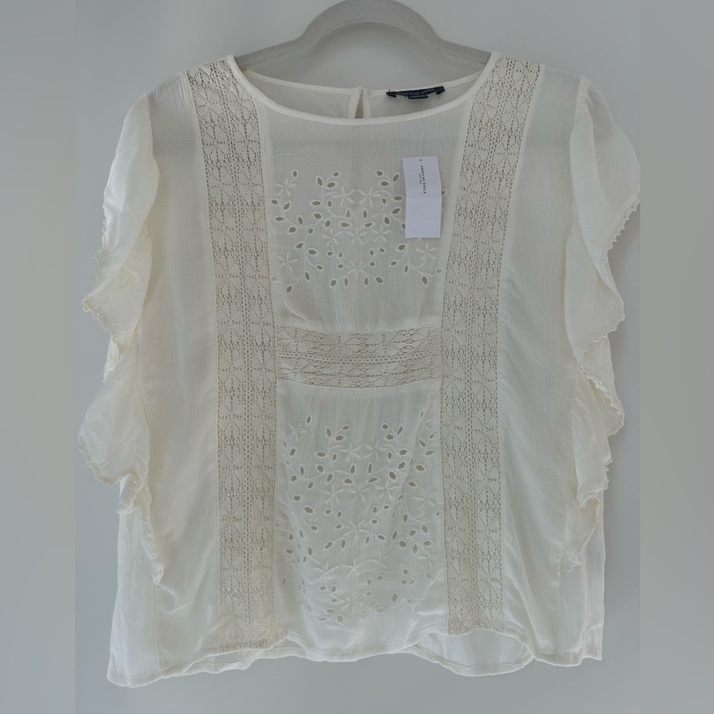 NWT American Eagle Flowy White Lace Top Size M